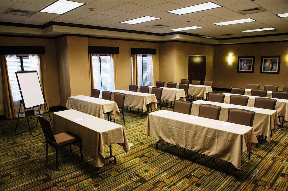 Hampton Inn & Suites Legacy Park-Фріско Бізнес фото
