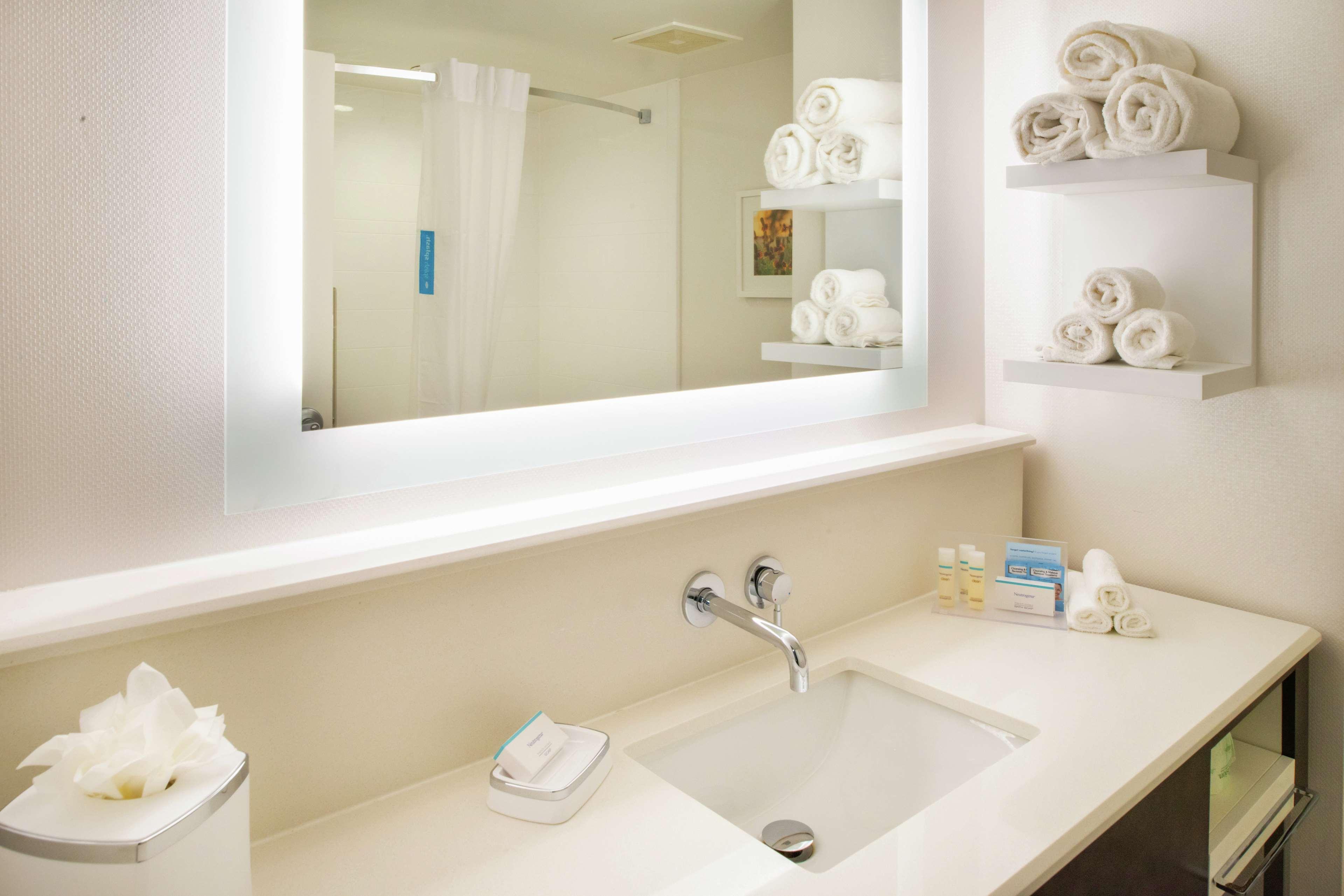 Hampton Inn & Suites Legacy Park-Фріско Екстер'єр фото