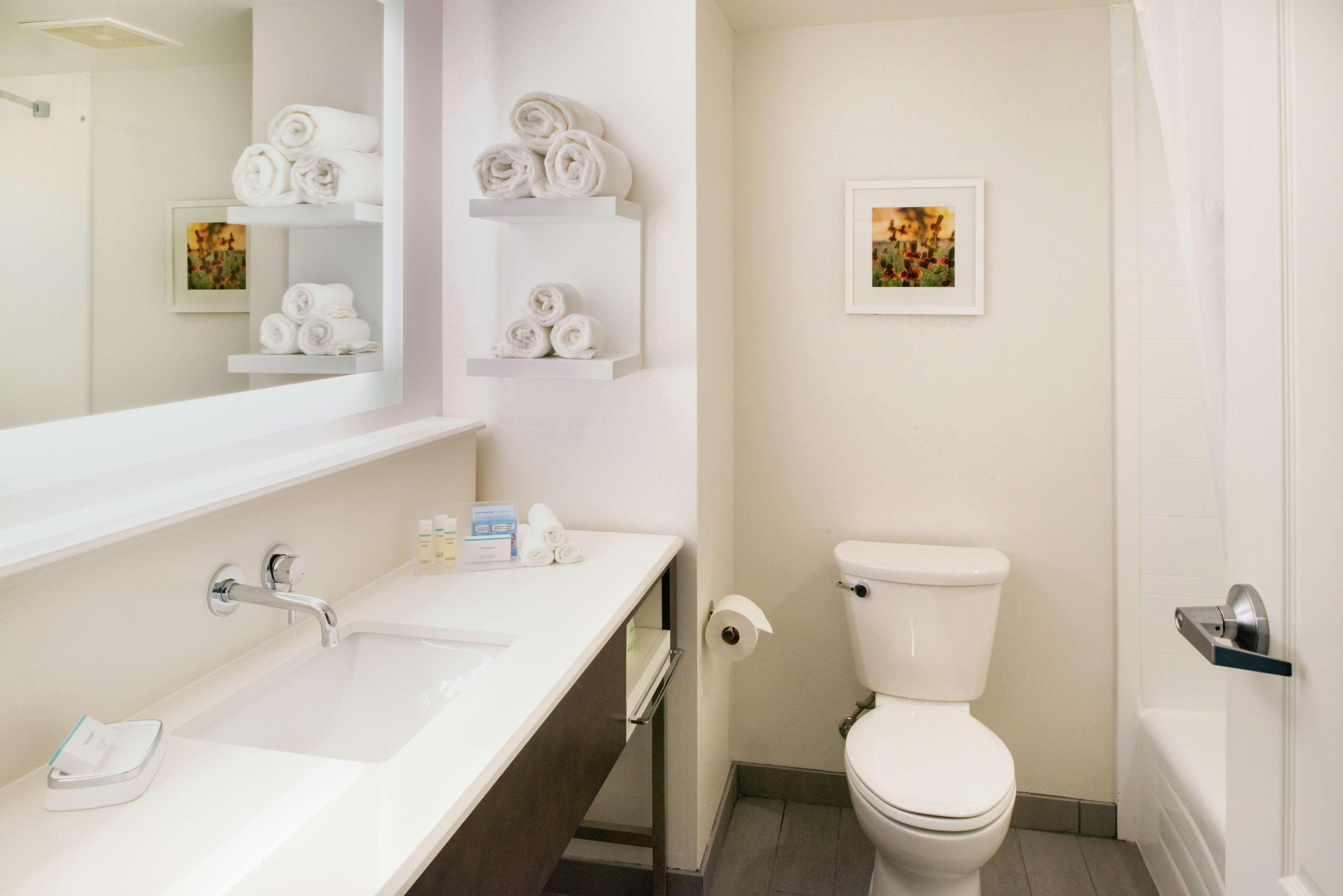 Hampton Inn & Suites Legacy Park-Фріско Екстер'єр фото