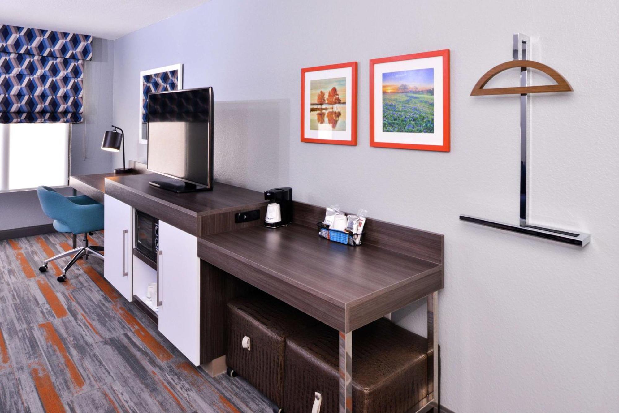 Hampton Inn & Suites Legacy Park-Фріско Екстер'єр фото