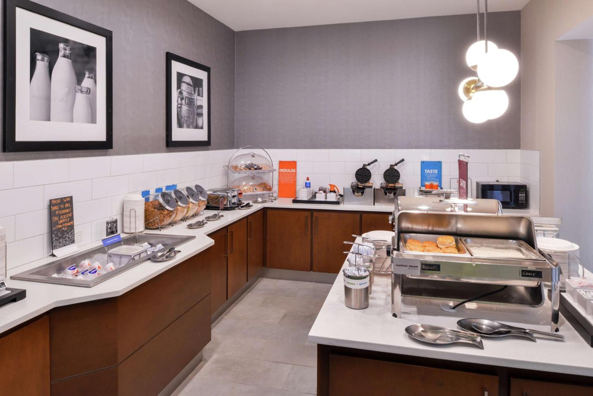 Hampton Inn & Suites Legacy Park-Фріско Екстер'єр фото